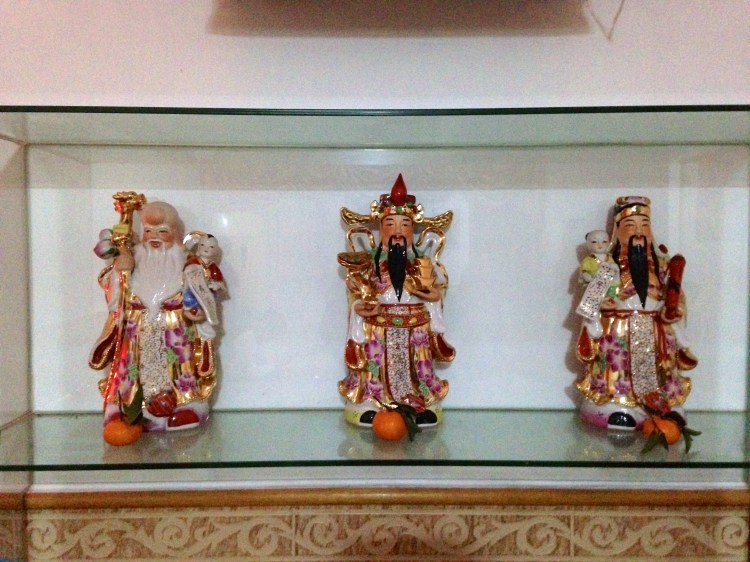 Statues at Wan Lin's house. 